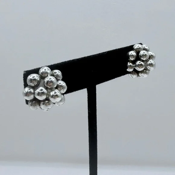 TAXCO Vintage Sterling Silver Cluster Earrings - Picture 2 of 11
